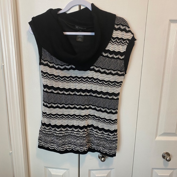 INC turtle neck top size L - Picture 2 of 10